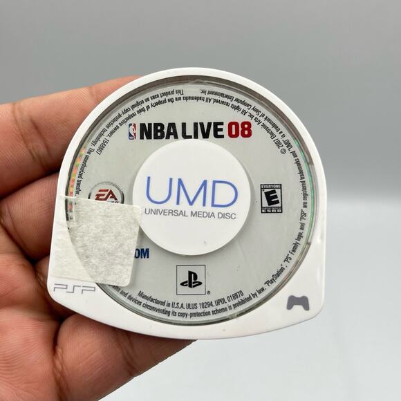 Madden NFL 08 Sony PSP UMD DISK ONLY Game PlayStation Portable Football Sports - Picture 1 of 3